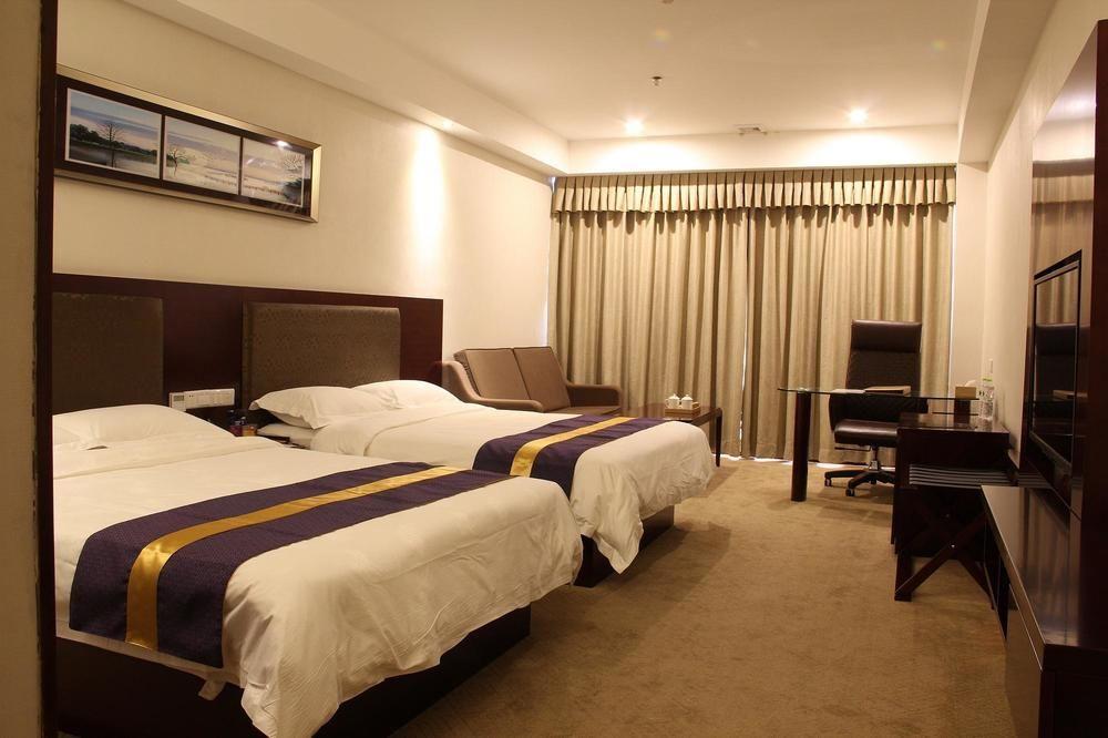 Zhuhai Platinum Holiday Hotel Екстериор снимка