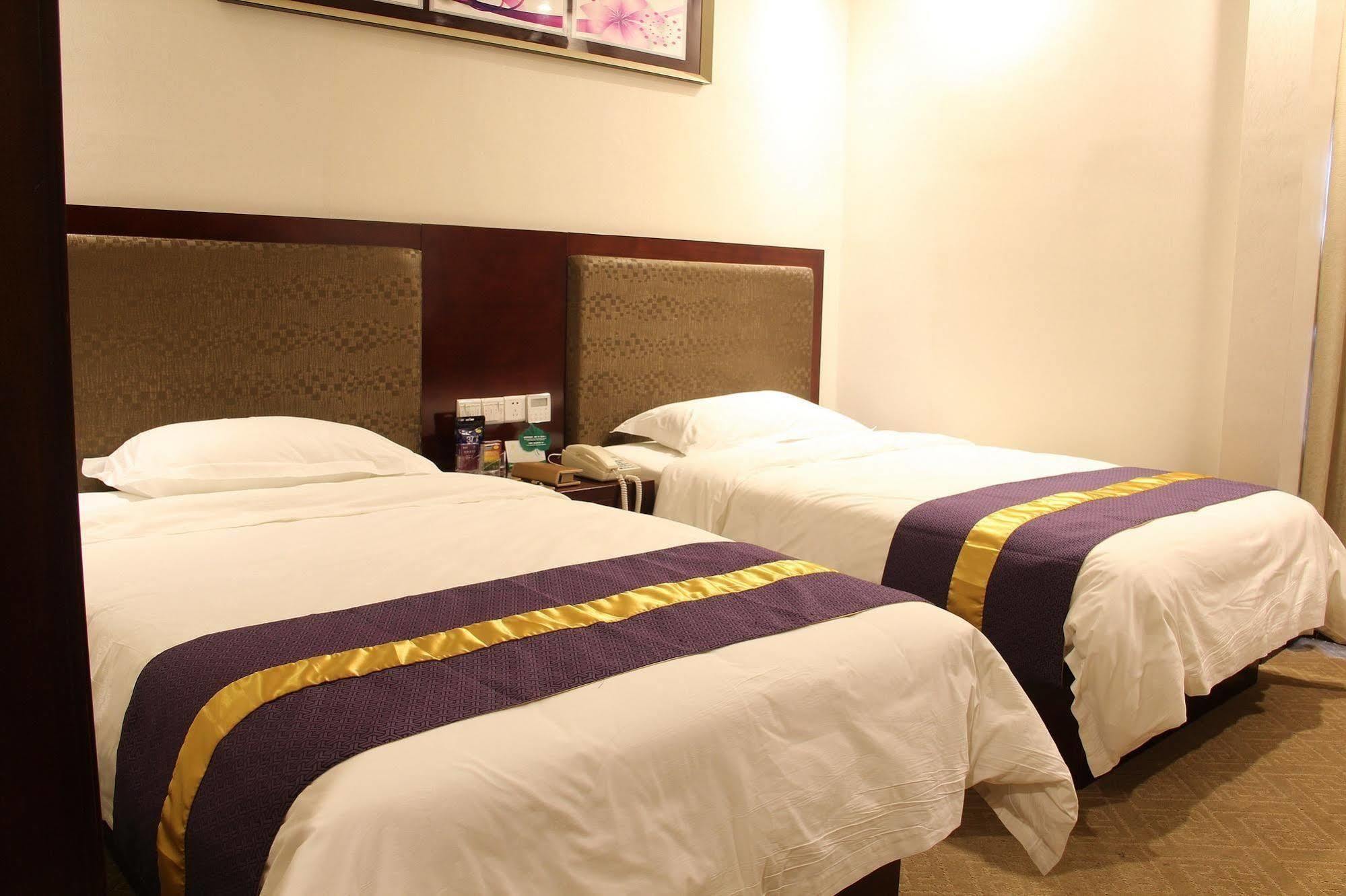 Zhuhai Platinum Holiday Hotel Екстериор снимка