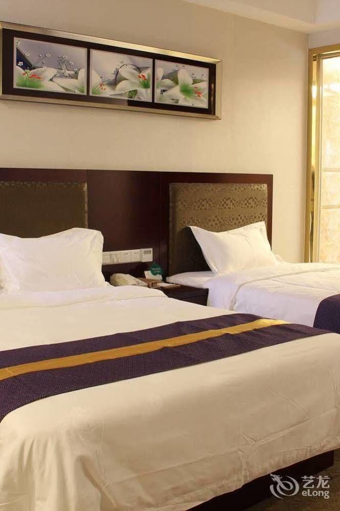 Zhuhai Platinum Holiday Hotel Екстериор снимка