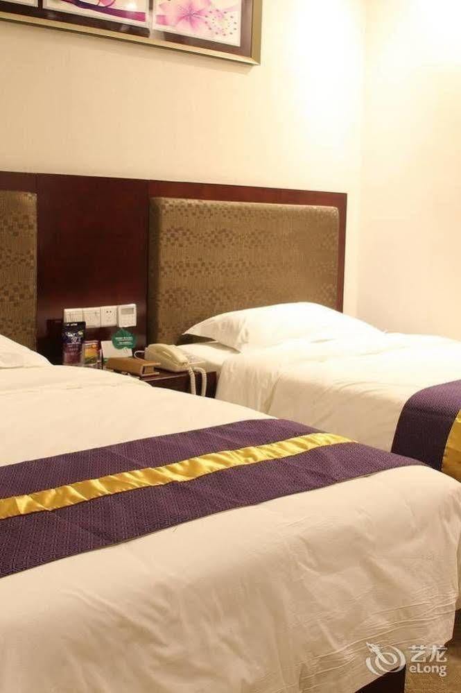 Zhuhai Platinum Holiday Hotel Екстериор снимка